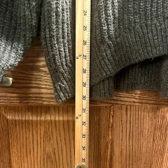 Old Navy Chunky Cable Knit Sweater Tunic Length Green Minimalist Neutral M Tall - Picture 4 of 7